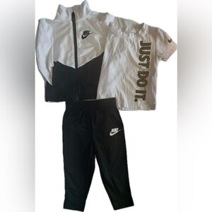 Nike black & white 3pc jogging suit 12mo